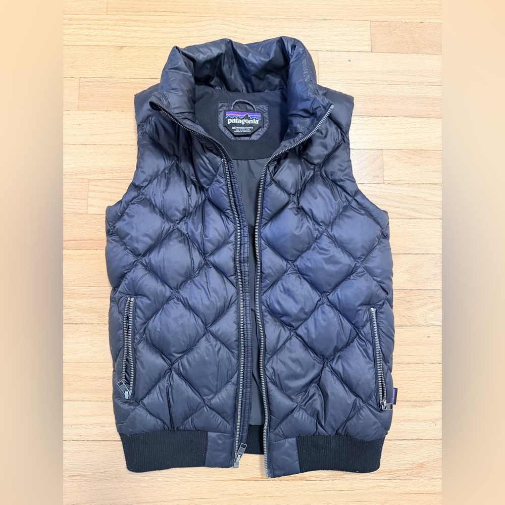 Patagonia Women's Prow Bomber Vest Black